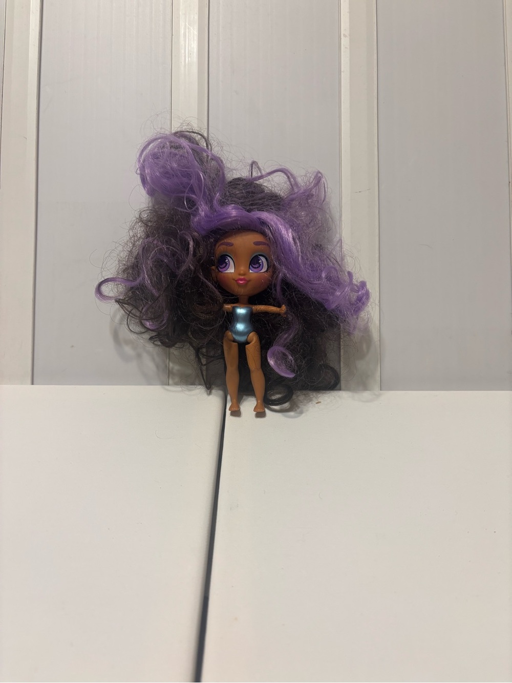 Hairdorables Doll Black Purple Hair